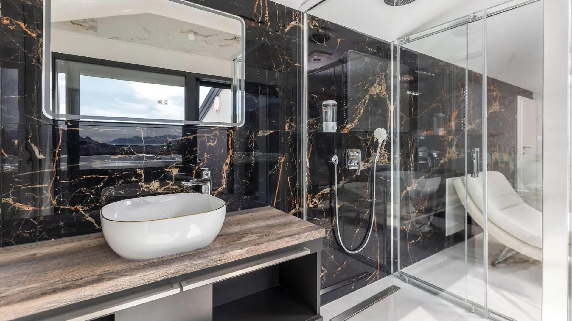 Amazing Home In Lovran With Sauna